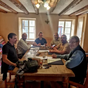 STAGE PERFORMANCE / FISH AND TRIP