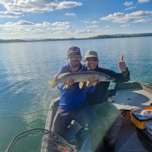 STAGE PERFORMANCE / FISH AND TRIP