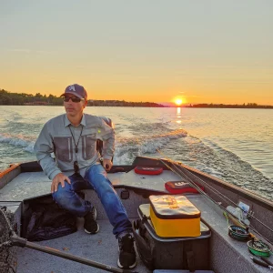 STAGE PERFORMANCE / FISH AND TRIP